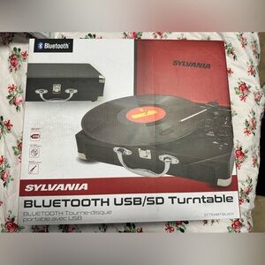 Sylvania Black Bluetooth USB/SD Turntable